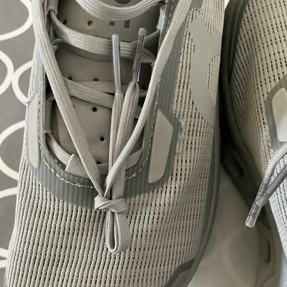 On Cloudmonster Void Men’s Size 7